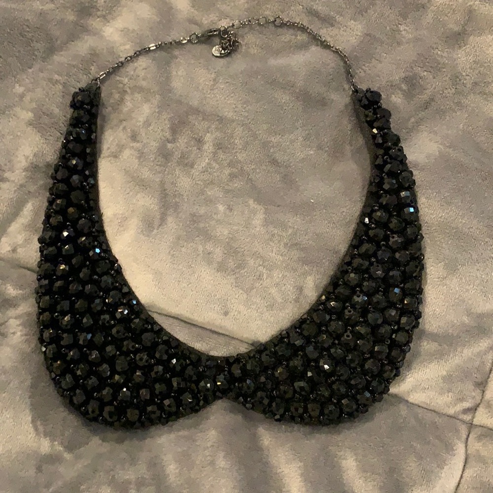 Collar necklace
